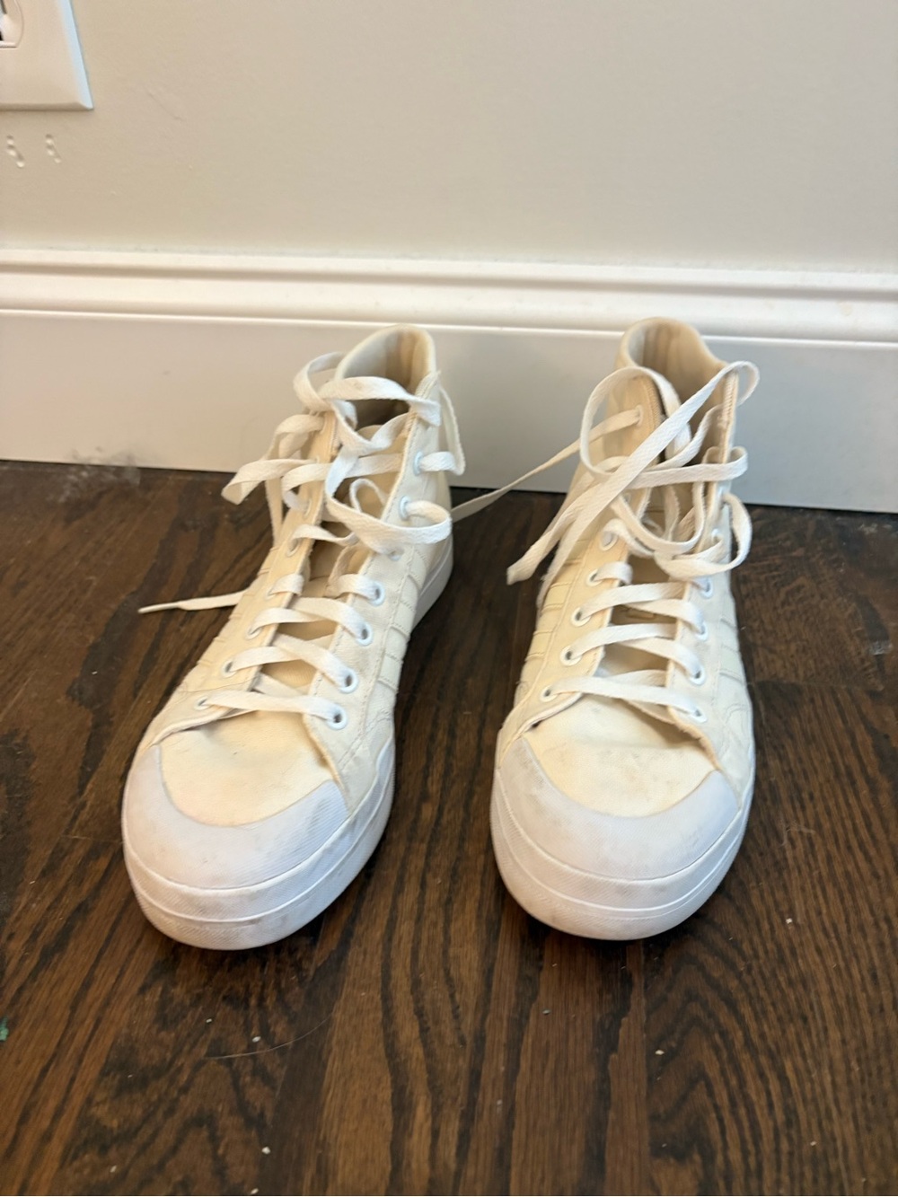 Men's High-Top Canvas Sneakers in Cream - Casual Lace-Up